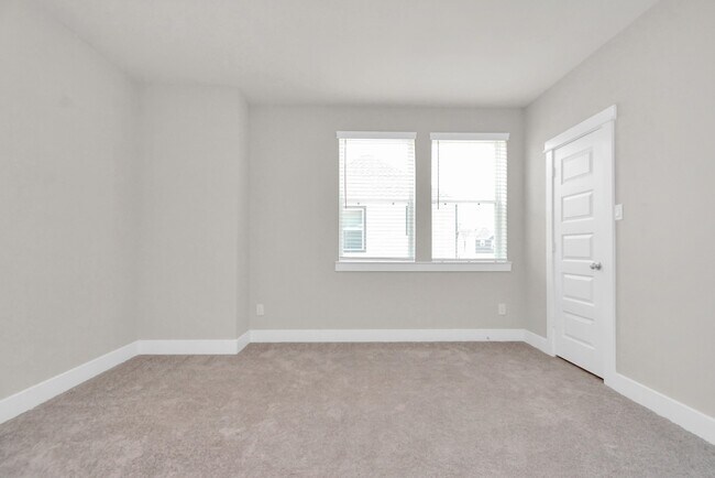 Foto del edificio - 791 Strawberry Pines Ct