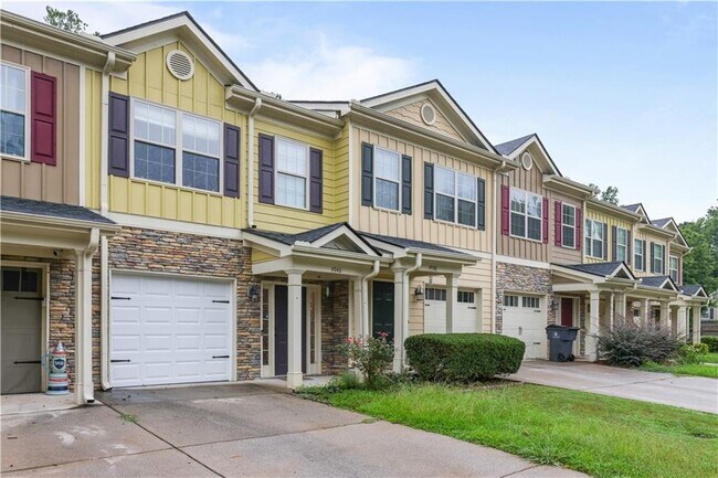 Foto del edificio - 4940 Parke Brook Dr