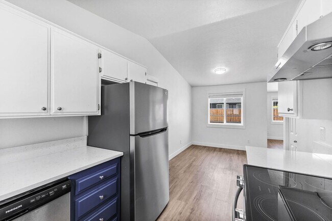 Foto del edificio - Beautifully Renovated 3-Bedroom Home in Qu...