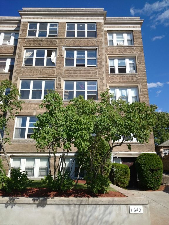 Building Photo - 1638 Commonwealth Avenue