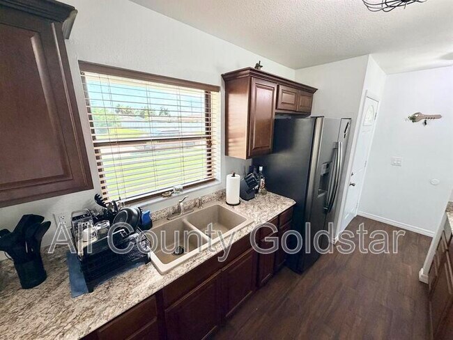 Foto del edificio - 5815 Spearman Cir