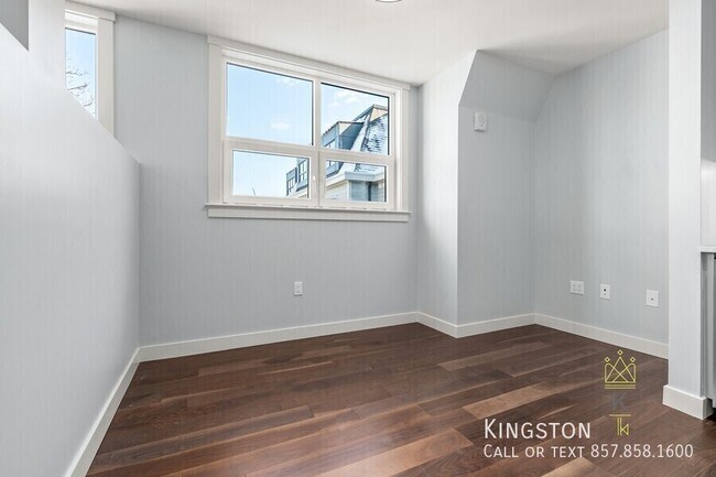 Foto del edificio - 136 Babcock St