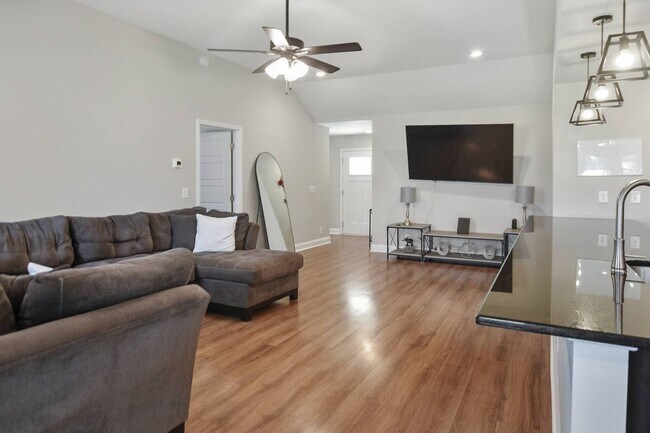 Foto del edificio - 2909 Darrow Rd