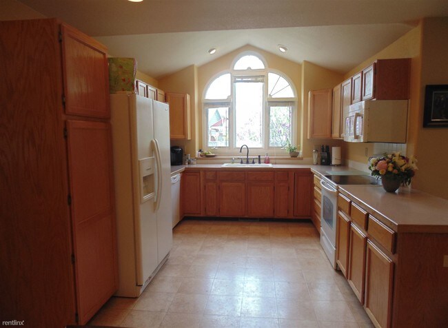 Building Photo - 2124 Stoney Pine Ct