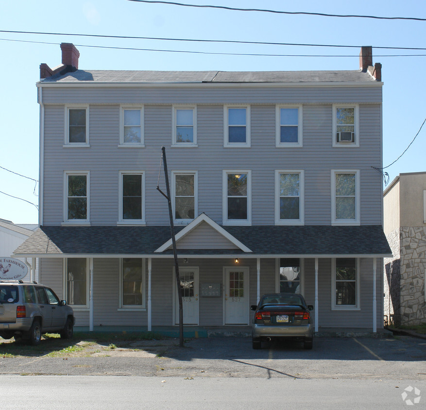 Building Photo - 525-527 Pine St