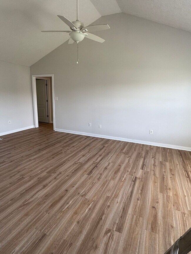 Foto del edificio - Single Family Home