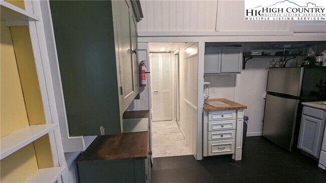 Foto del edificio - 494 Cranberry St