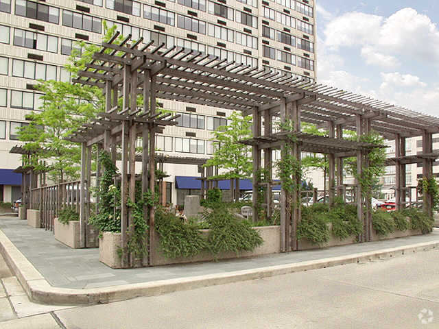 Foto principal - 2400 Chestnut St