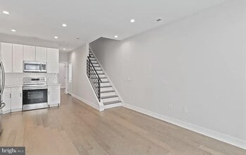 Building Photo - 2118 N 8th St
