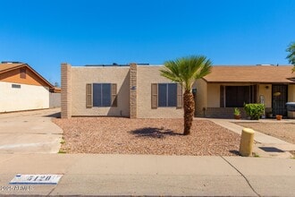 Building Photo - 5120 W Willow Ave