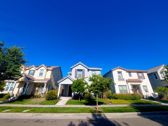 Foto del edificio - 4567 Juneberry Dr