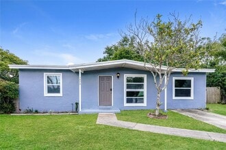 Building Photo - 1475 Daroca Dr