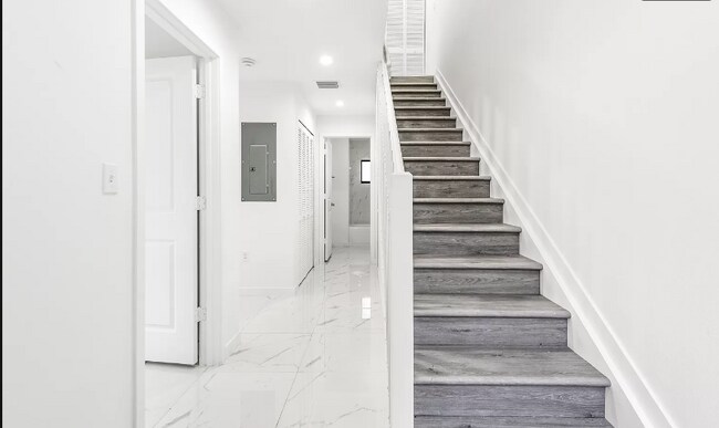 Foto del edificio - 1825 NW 68th St