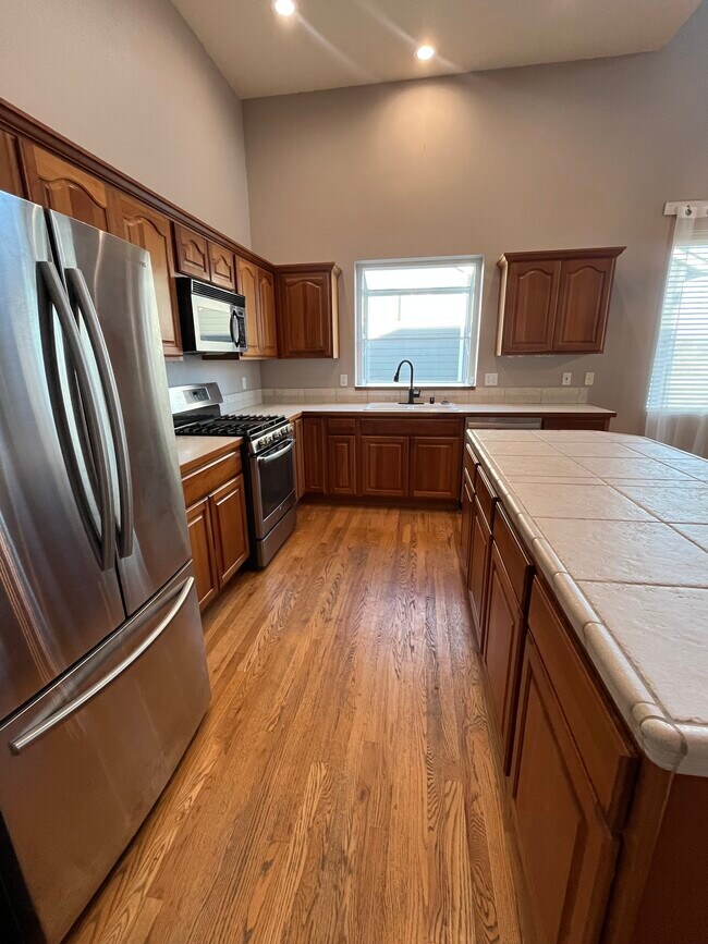 Photo - 18345 Mt Townsend Dr NE House