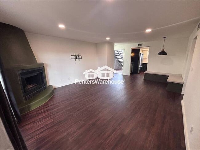 Building Photo - Ideal 2 Br 2 Ba Condo Near the 51 and Greenway in North Phoenix