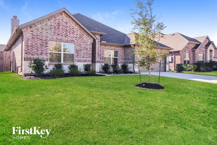 Foto principal - 6409 Firewood Dr
