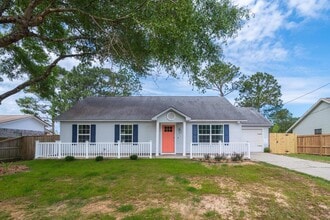 Building Photo - 309 Green Oak Dr
