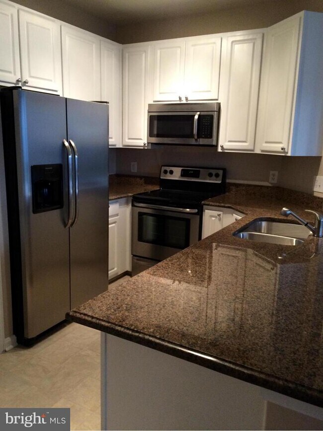 Building Photo - 7410 Chadwell Cir