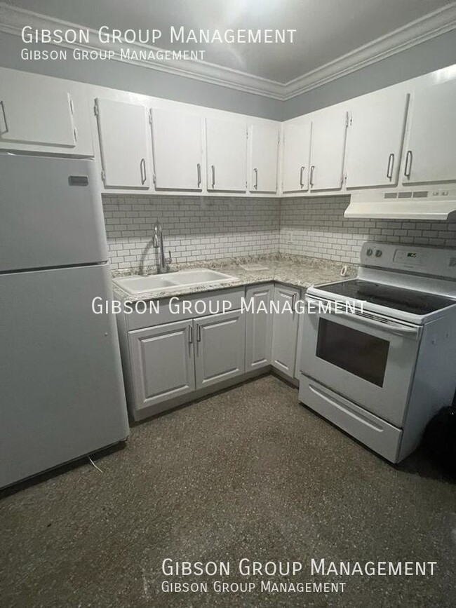 Foto del edificio - Two Beds and 1 Bath Close To Wilton Manors...