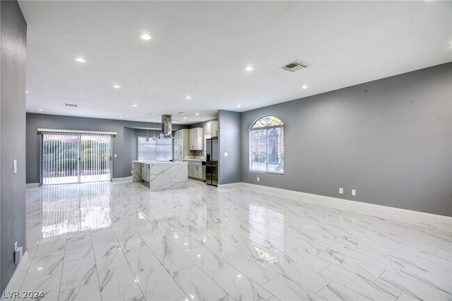 Building Photo - 2845 Charring Cross Way