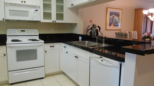 Building Photo - 5842  Crystal Shores Drive 102