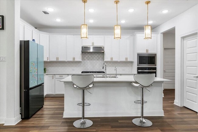 Foto del edificio - 240 Inlet Ln