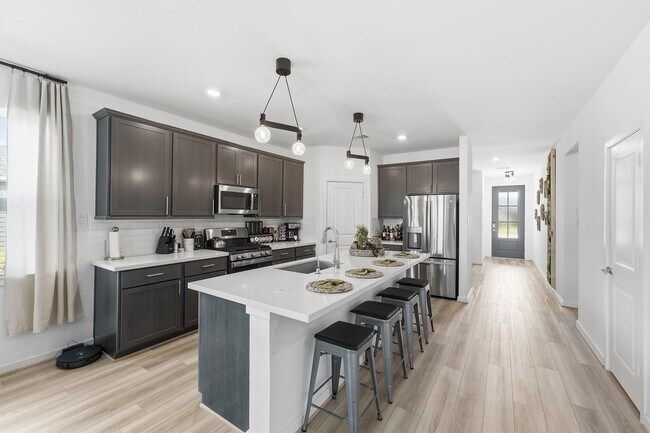 Foto del edificio - 7303 Bristlegrass Colony Ct