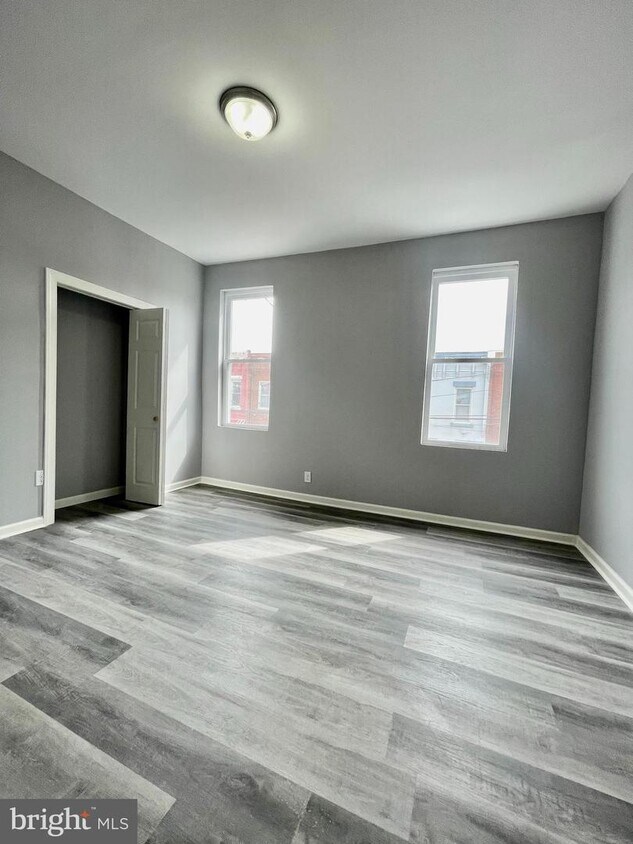 Foto principal - 3901 Poplar St