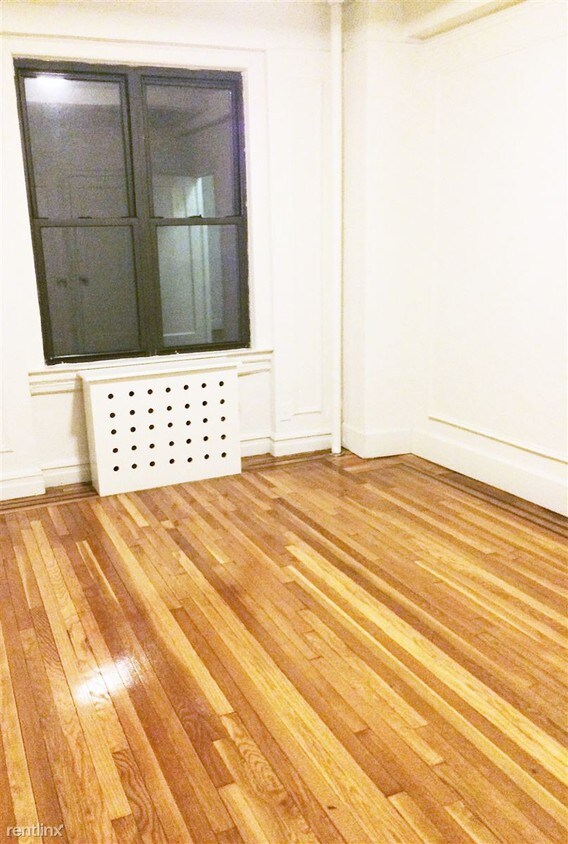Primary Photo - 356 W 30th St