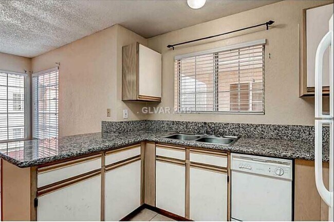 Kitchen - 2200 S Fort Apache Rd