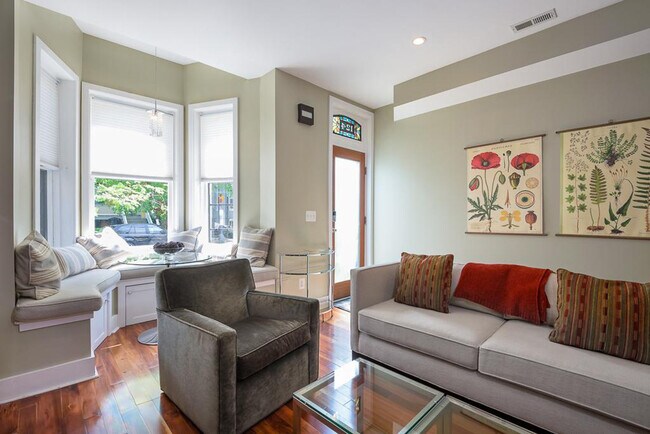 Foto del edificio - 401 Constitution Ave NE