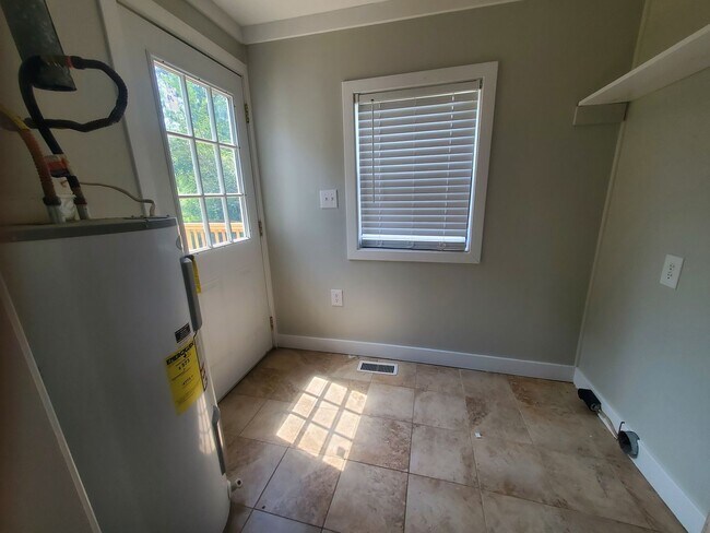 Building Photo - Call Jeff and Tonia Rollins at (501)626-9917