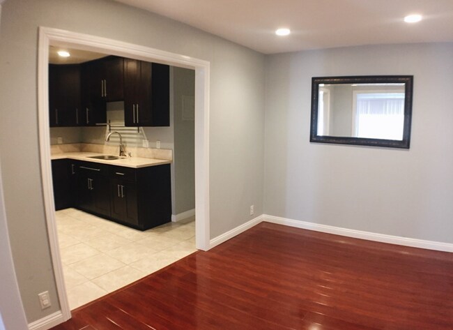 Foto del edificio - 8027 70th St