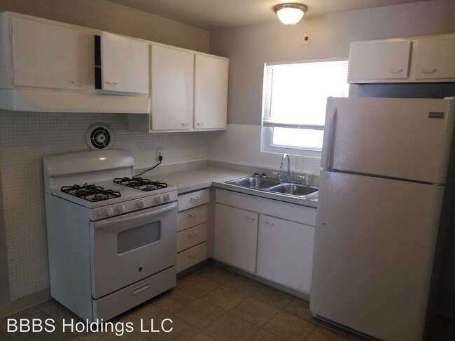 Building Photo - 3 br, 1 bath House - 8017 Wayland Court