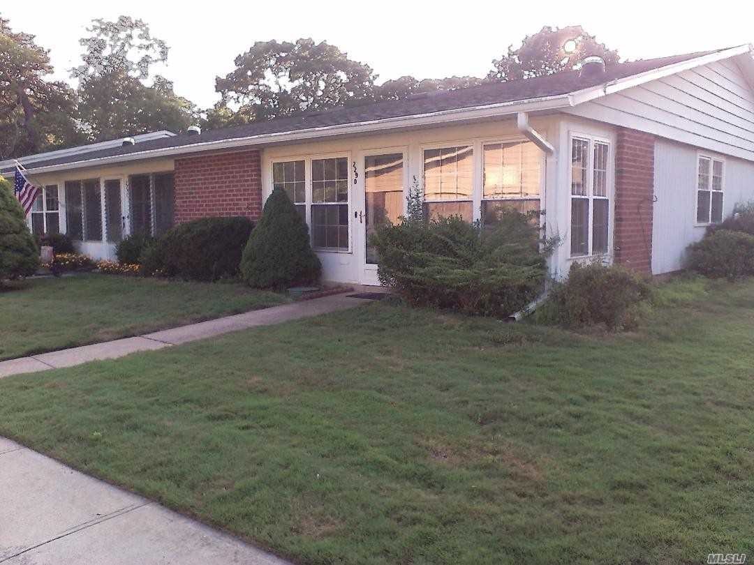 Foto principal - 229 Blackpool Ct
