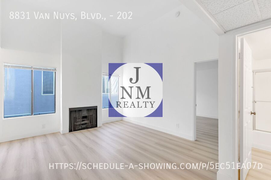 Primary Photo - Beautiful updated spacious 1 Bed + 1 Bath ...