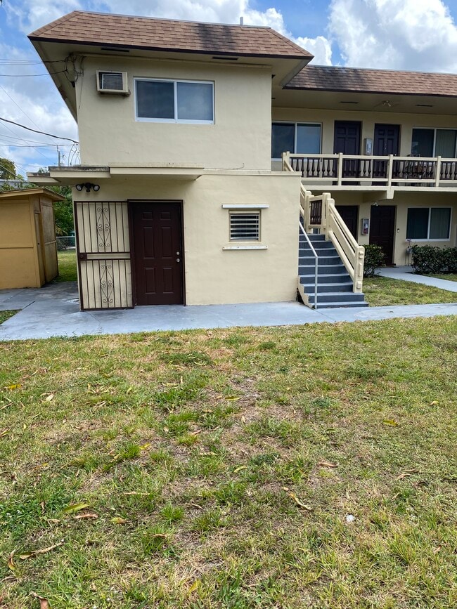 Building Photo - 5212 SW 91st Ave