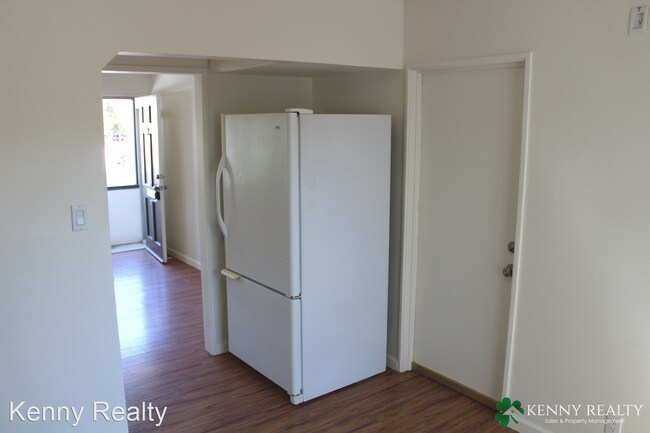 Building Photo - 3 br, 2.5 bath House - 147 Francisco Drive