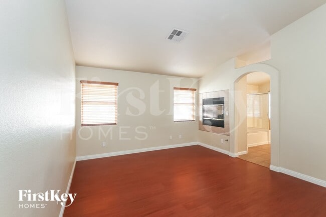 Foto del edificio - 3732 Sorrowing Sparrow Ct