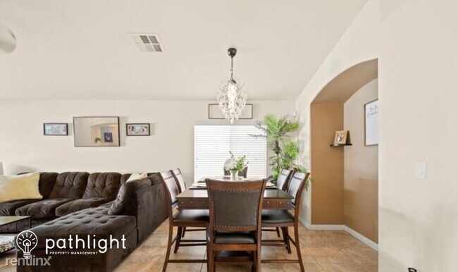 Foto del edificio - 4 br, 3 bath House - 6071 Camden Cove Stre...