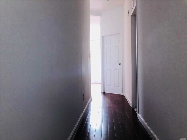 Foto del edificio - 521 Grand St