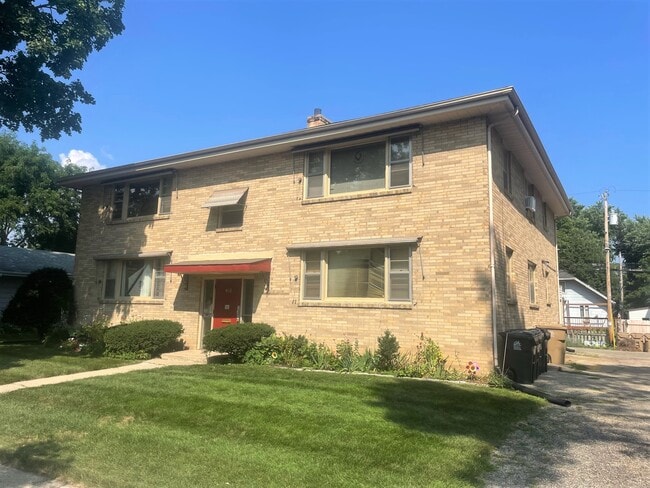 Building Photo - 413 Pawling St