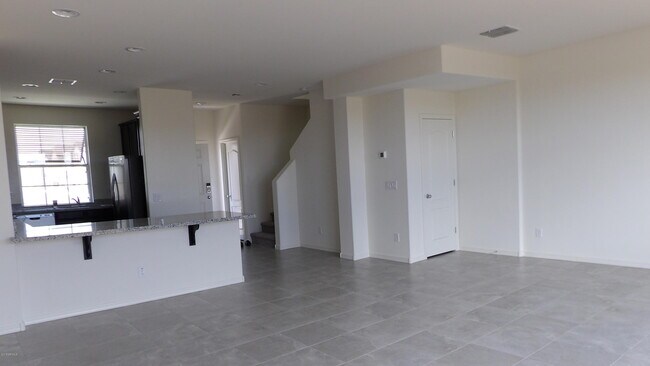 Building Photo - 2253 S Jacana Ln