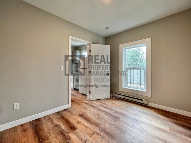 Foto del edificio - 1100 Dodge Ct