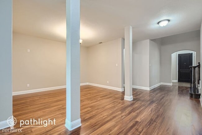 Foto del edificio - 4 br, 3 bath House - 210 Debbie Way UNIT