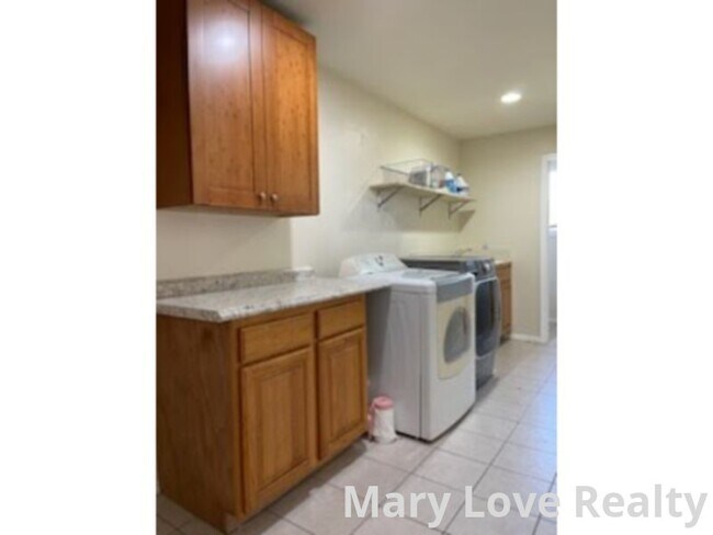 Foto del edificio - WAIKOLOA VILLAGE - 3BD/2.5BA UNFURNISHED H...