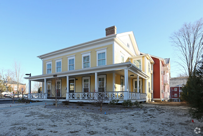 Building Photo - Barton Commons