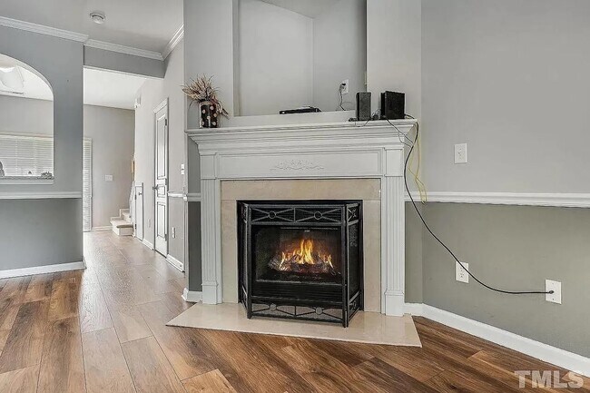 Foto del edificio - 4212 Brenmar Ln