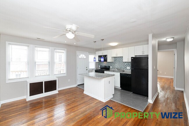 Foto del edificio - 4217 Chatham Rd - B