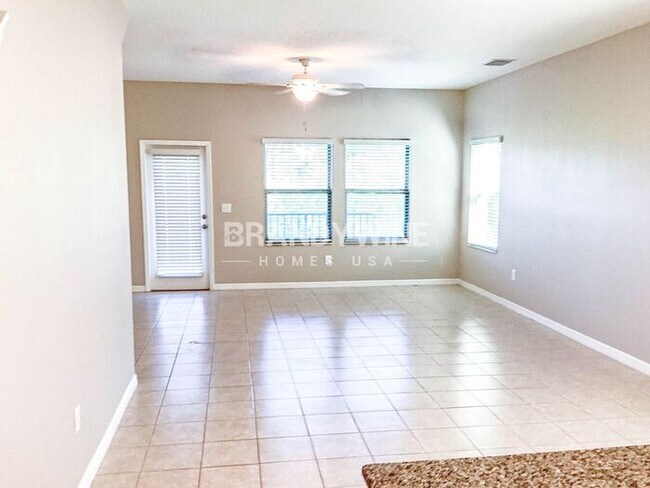 Building Photo - AVILA BAY LUXURY COMMUNITY WITH POOL - 3 B...